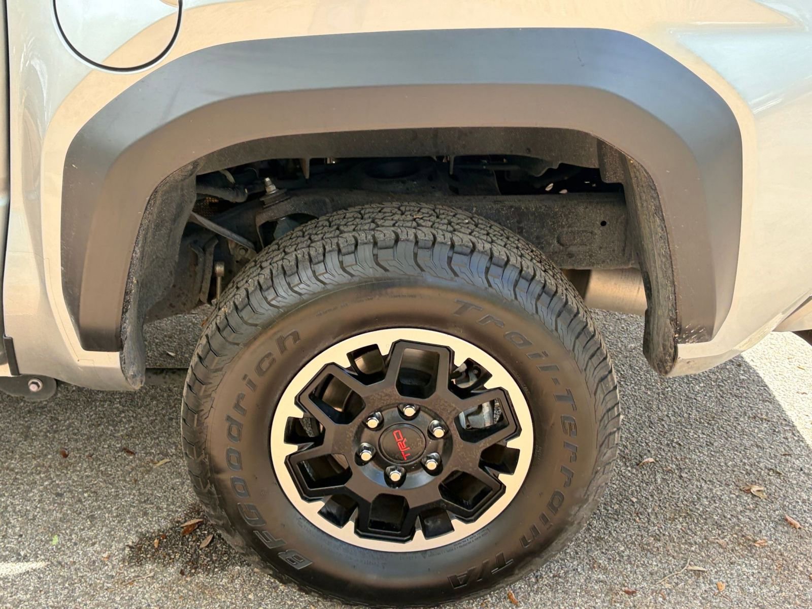 Used 2025 Toyota Tacoma TRD Off-Road image 25