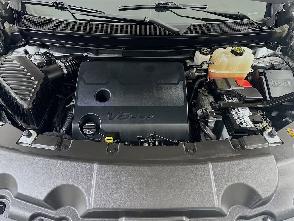 Used 2020 Chevrolet Traverse LS image 24