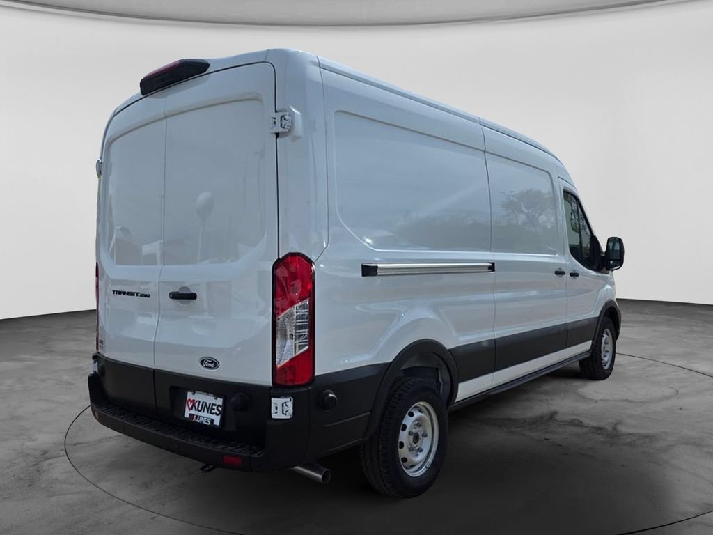 New 2026 Ford Transit 250 148 Medium Roof w/ Load Area Protection Package RWD image 8