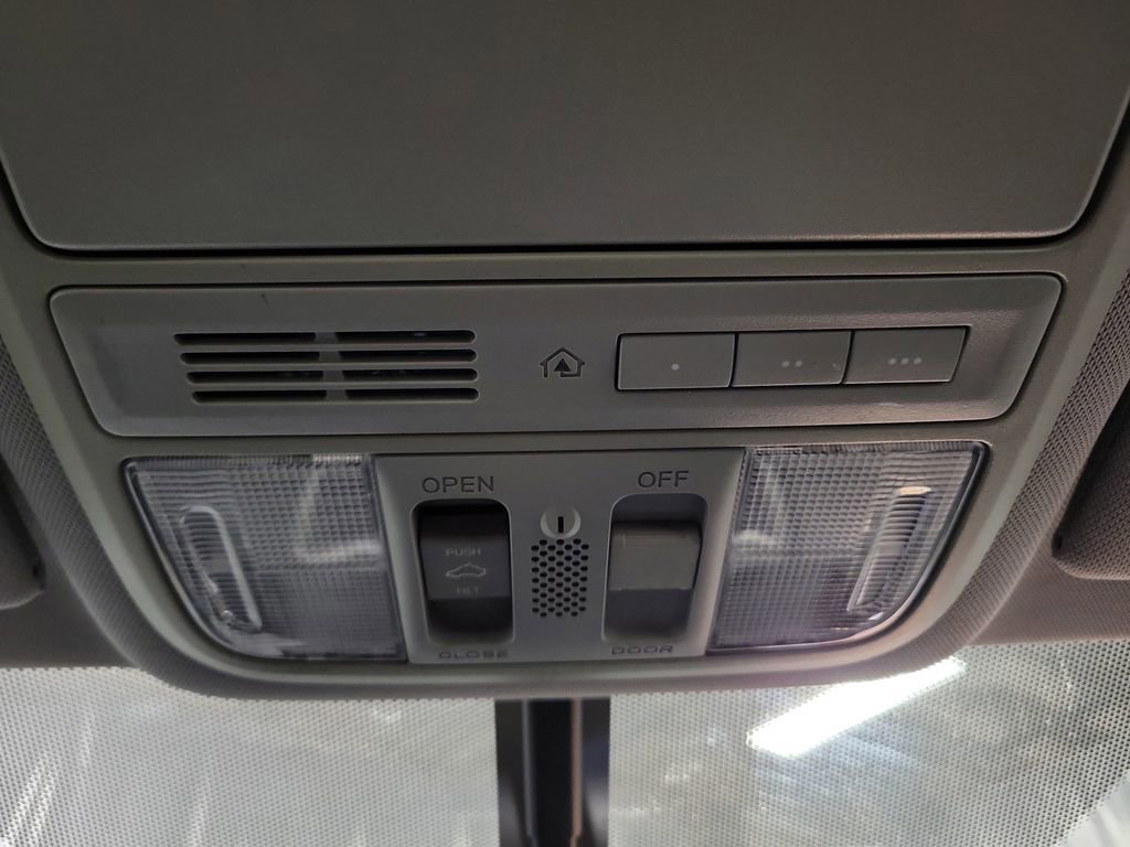 Used 2017 Honda Accord EX-L image 22