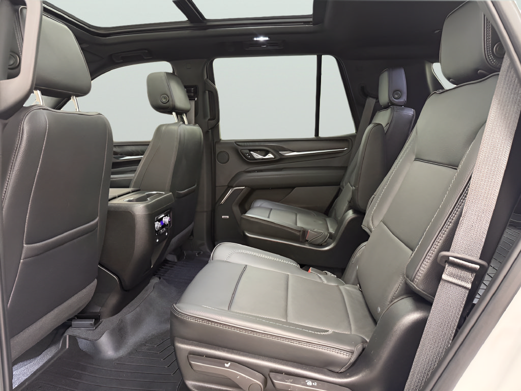 Used 2023 GMC Yukon Denali AWD/4WD image 13