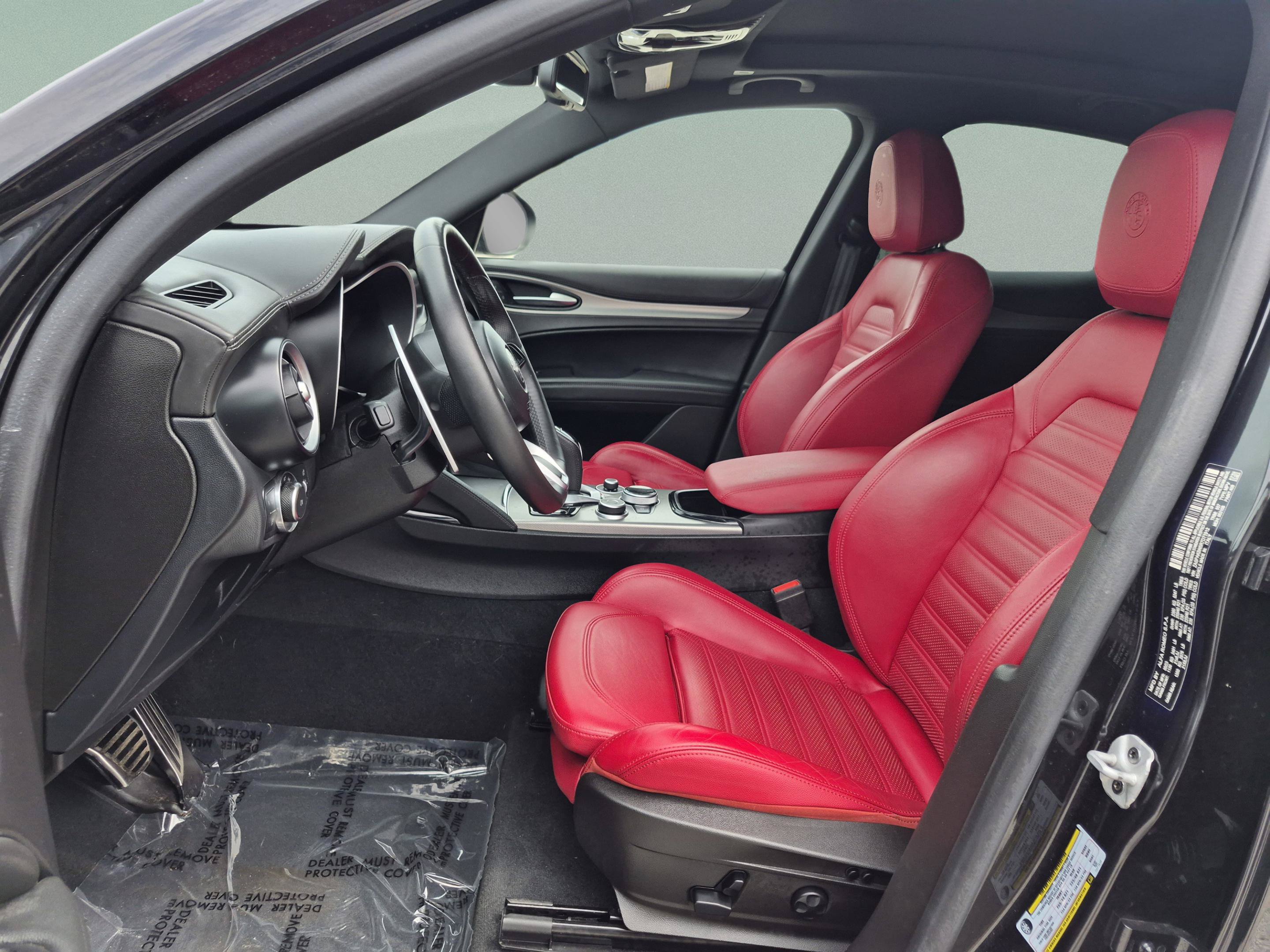 Used 2024 Alfa Romeo Stelvio Veloce AWD/4WD image 20