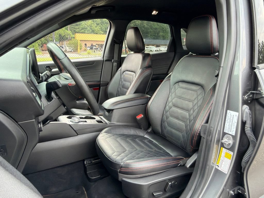 Used 2023 Ford Escape ST-Line Elite w/ Premium Technology Package AWD/4WD image 19