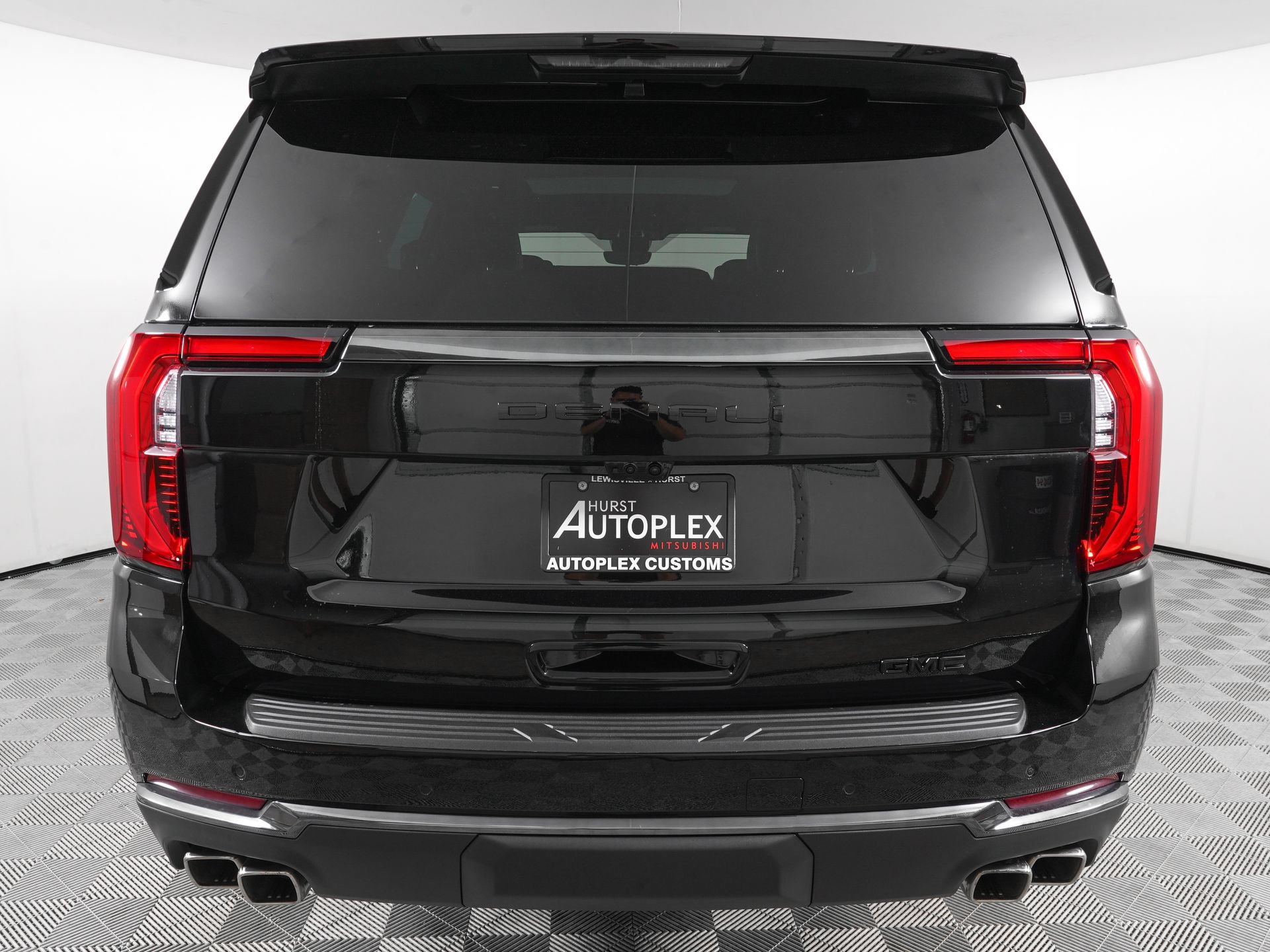 Used 2026 GMC Yukon Denali Ultimate AWD/4WD image 6