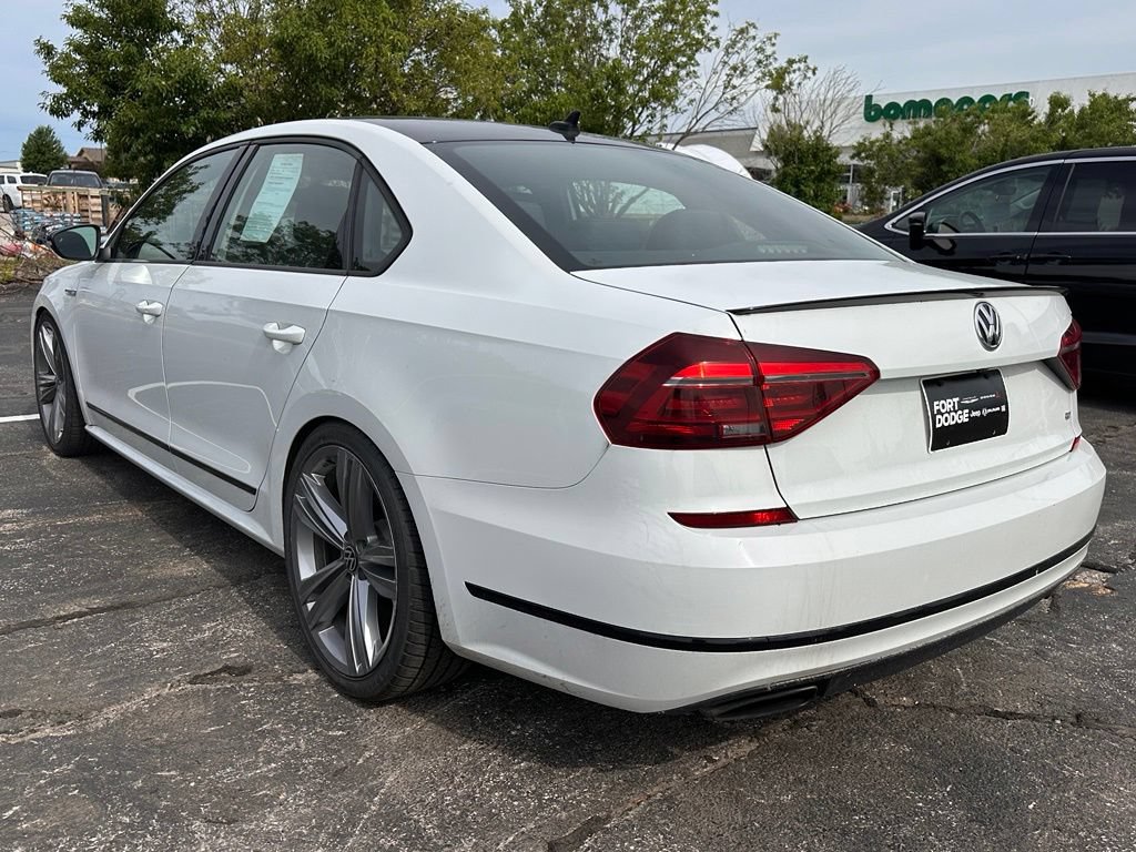 Used 2018 Volkswagen Passat 3.6 FWD image 5