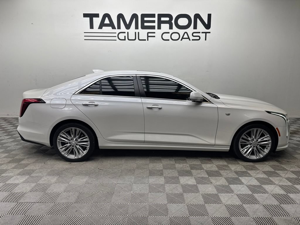 Used 2023 Cadillac CT4 Premium Luxury RWD image 4
