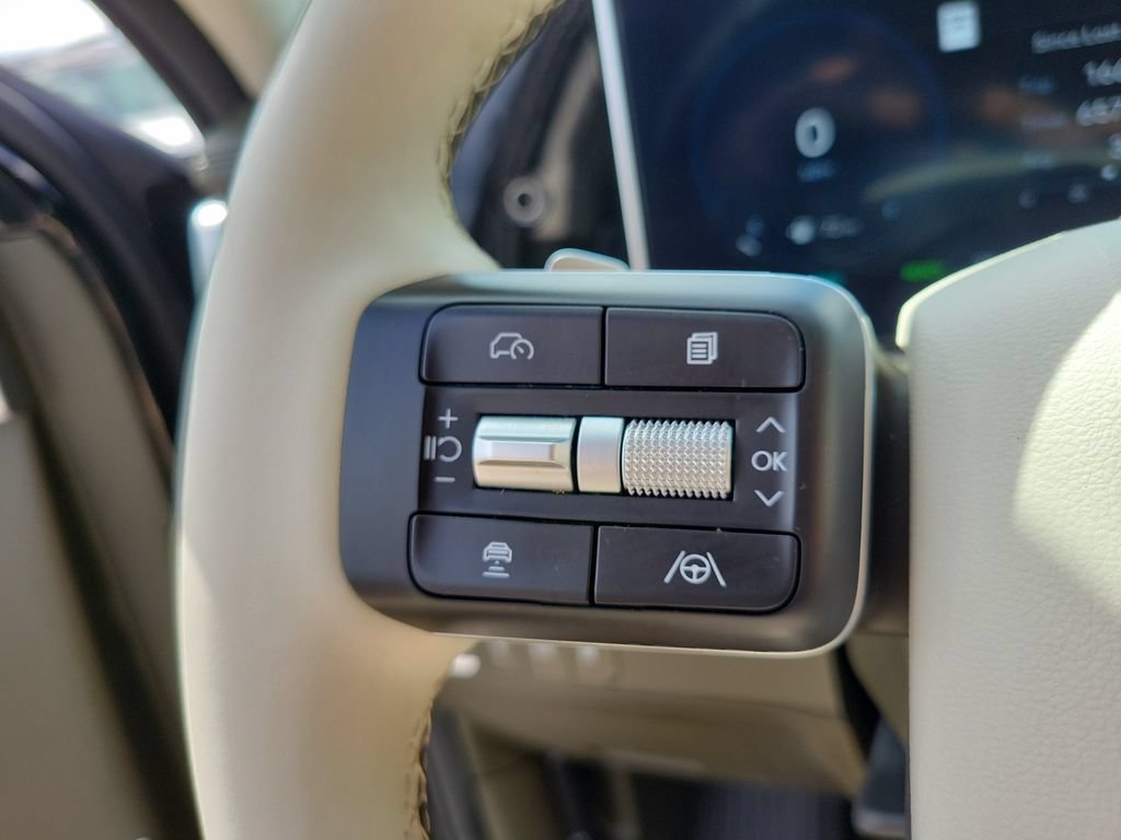 Used 2024 Hyundai Santa Fe Calligraphy AWD/4WD image 19