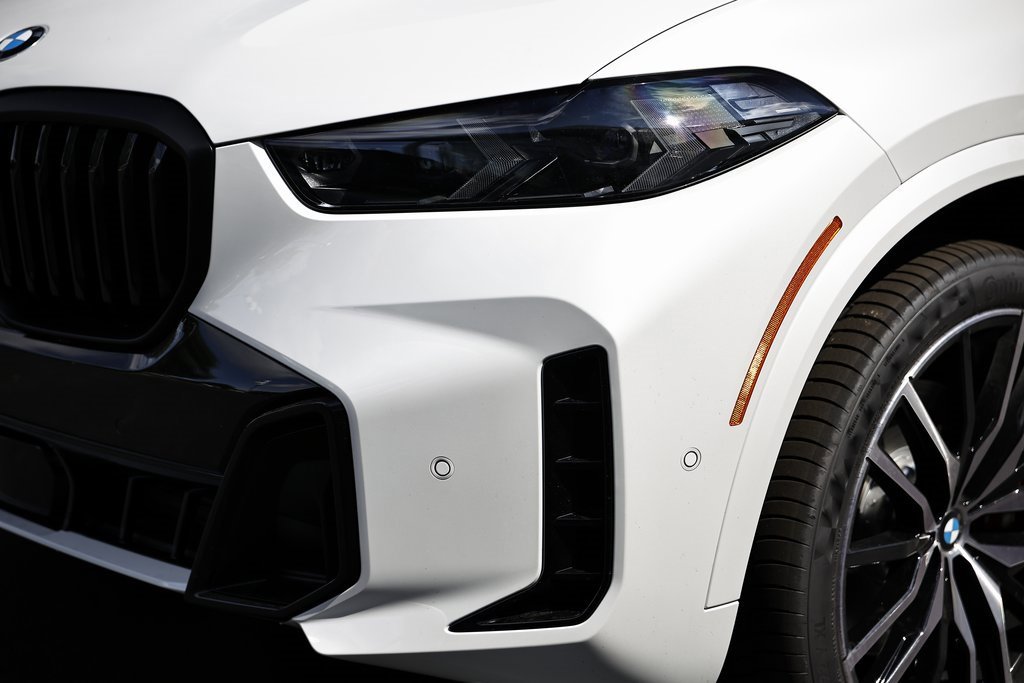 New 2026 BMW X5 xDrive40i w/ M Sport Package image 10