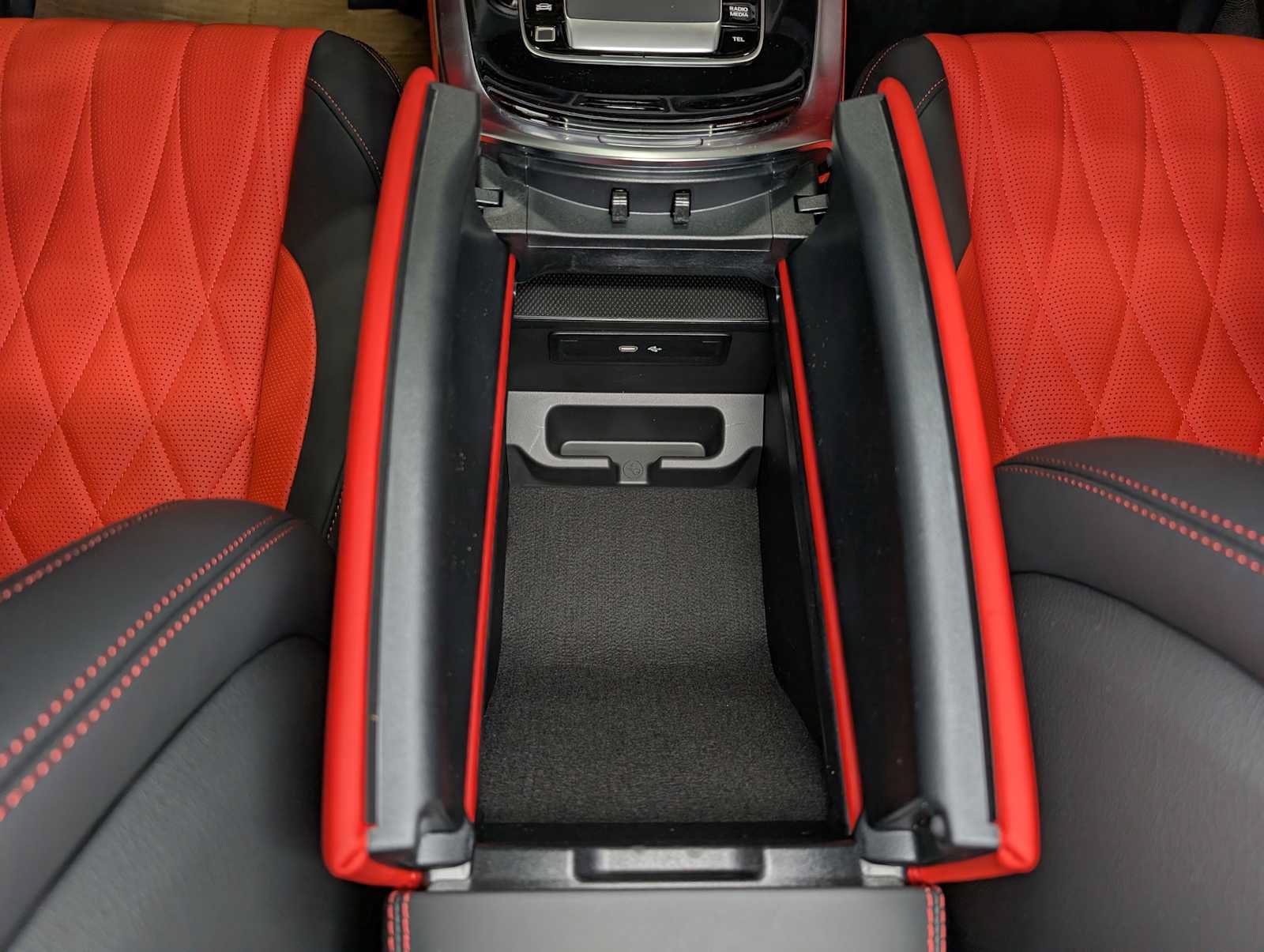 New 2027 Mercedes-Benz G 63 AMG 4MATIC image 19