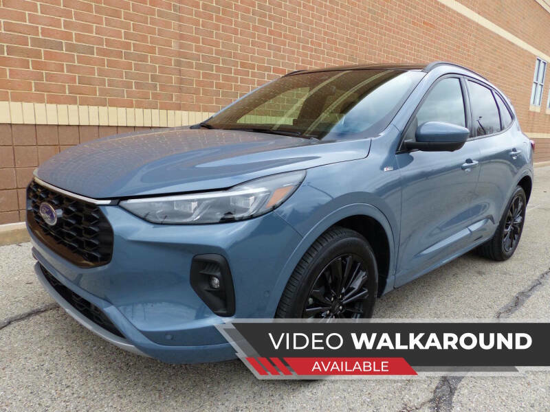 Used 2024 Ford Escape ST-Line Elite w/ Premium Technology Package image 1