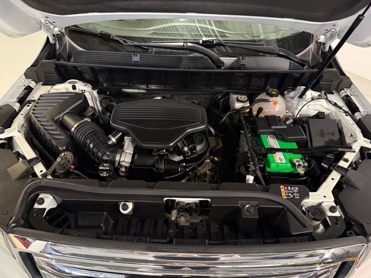Used 2017 GMC Acadia SLT AWD/4WD image 36