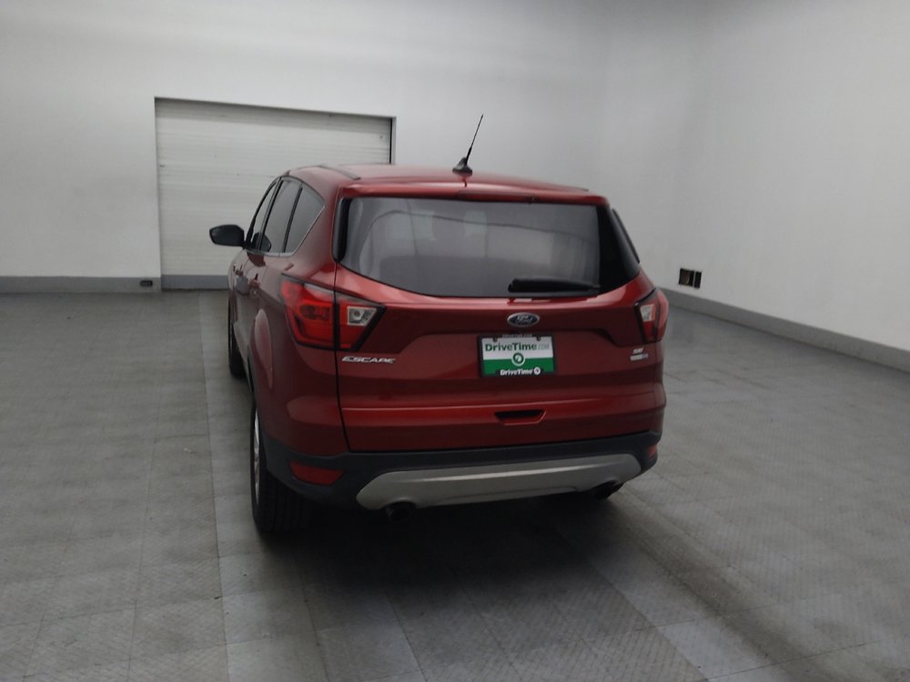 Used 2019 Ford Escape SE image 6