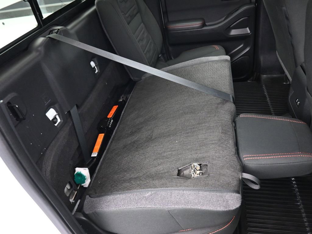 Used 2024 Nissan Frontier PRO-4X w/ Technology Package image 42