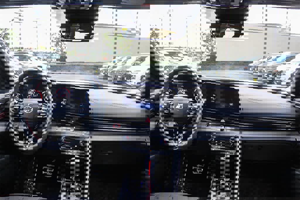 Used 2024 Hyundai Elantra N Line image 16