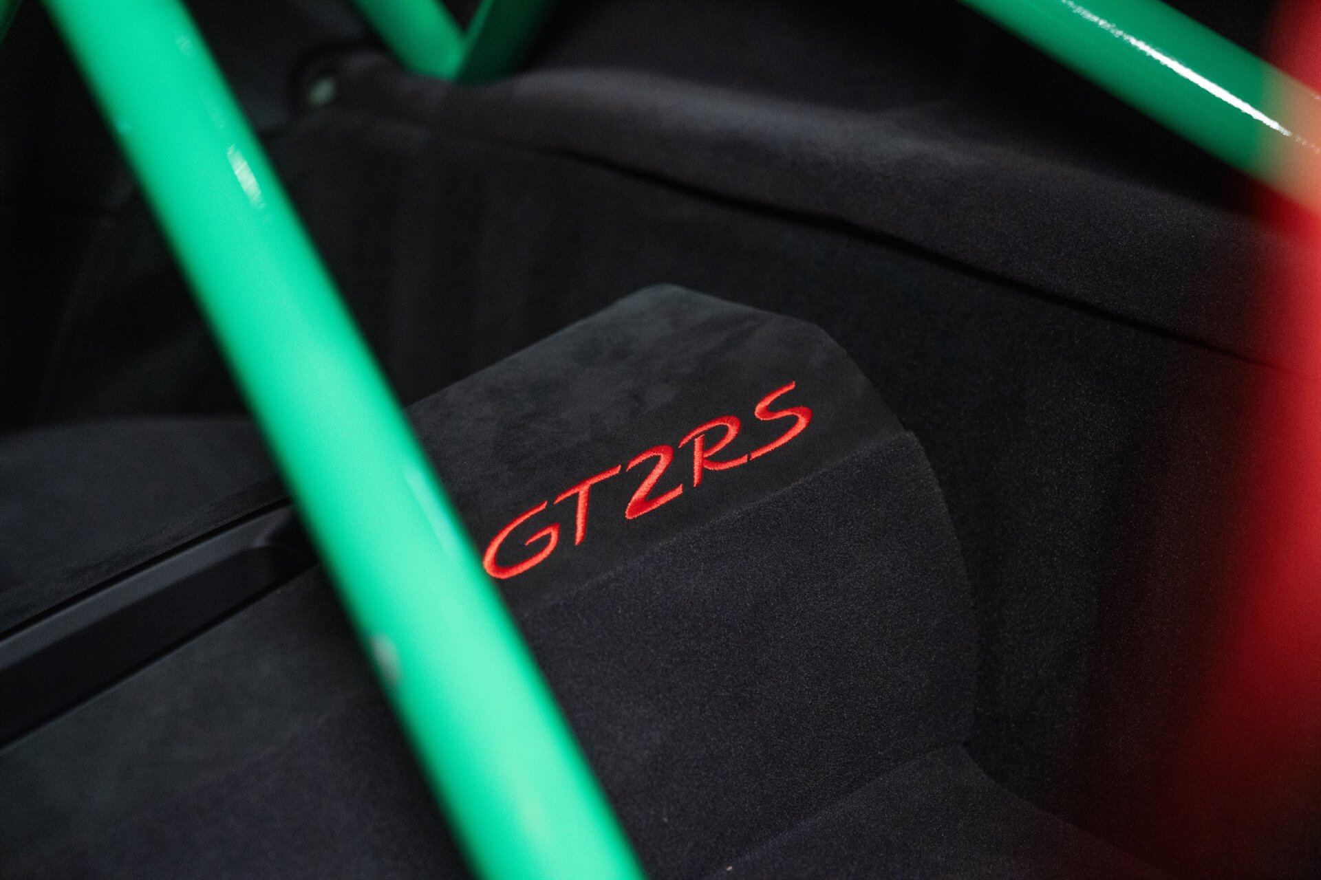 Used 2018 Porsche 911 GT2 RS RWD image 13