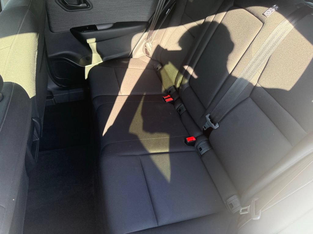 Used 2023 Nissan Rogue S AWD/4WD image 32