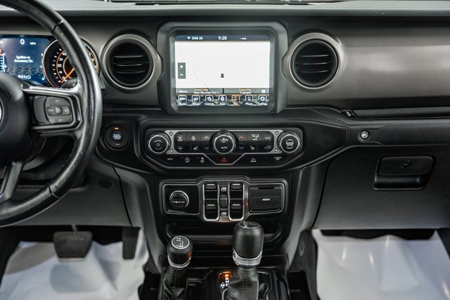 Used 2021 Jeep Gladiator Willys image 25