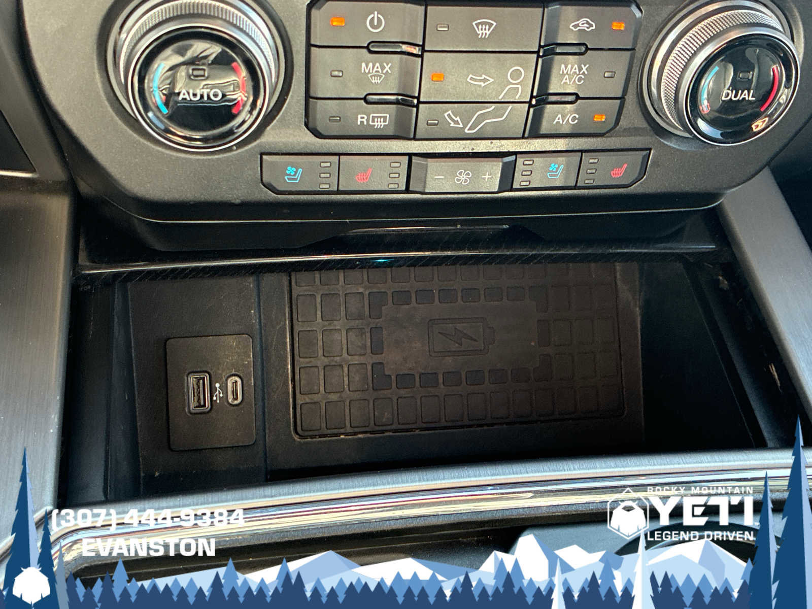 Used 2021 Ford F250 Platinum w/ Tremor Off-Road Package AWD/4WD image 21