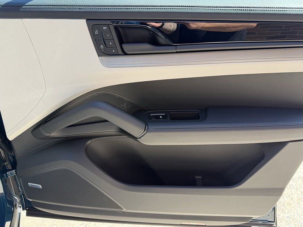 New 2026 Porsche Cayenne Coupe image 22