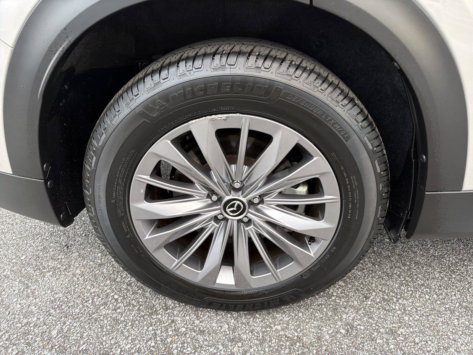 Used 2025 MAZDA CX-90 3.3 Turbo w/ Preferred Package AWD/4WD image 17