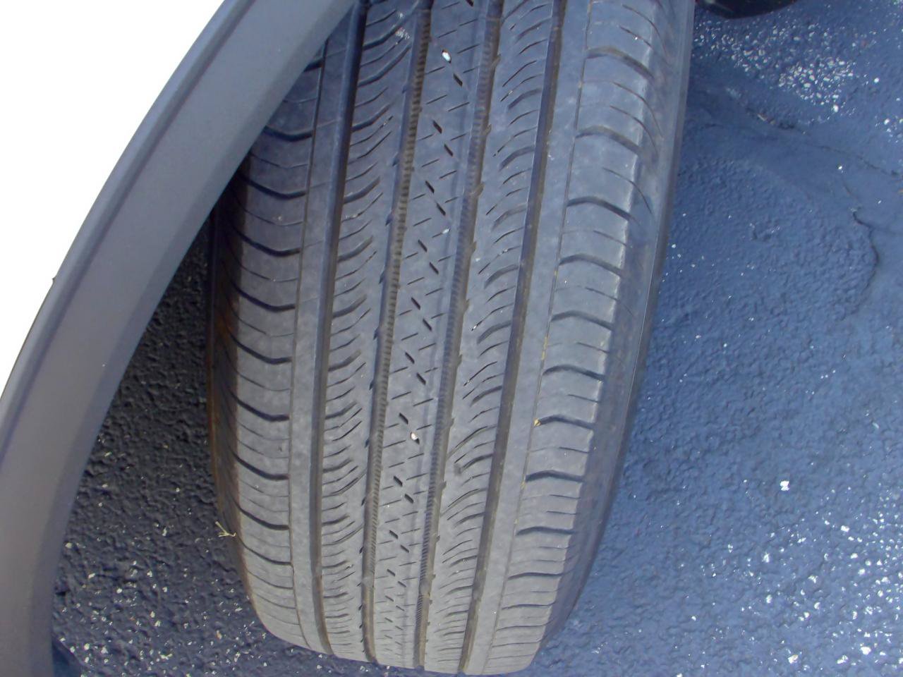 Used 2025 Ford Escape Active AWD/4WD image 7