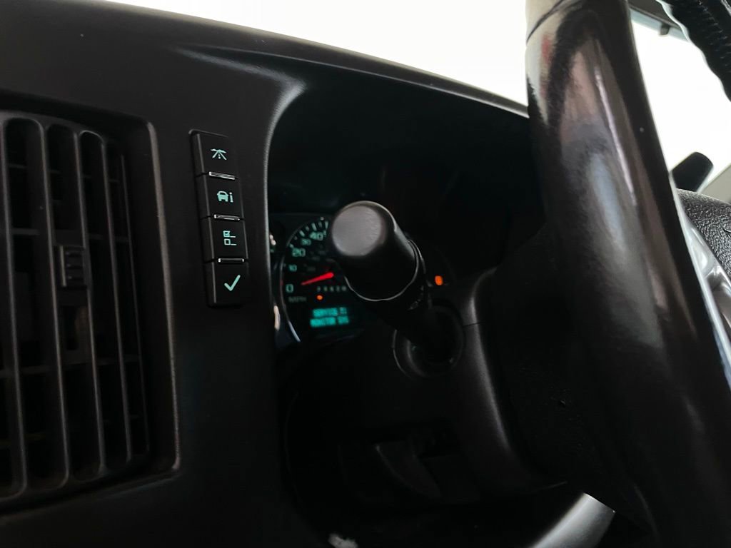 Used 2013 Chevrolet Express 2500 LS image 19