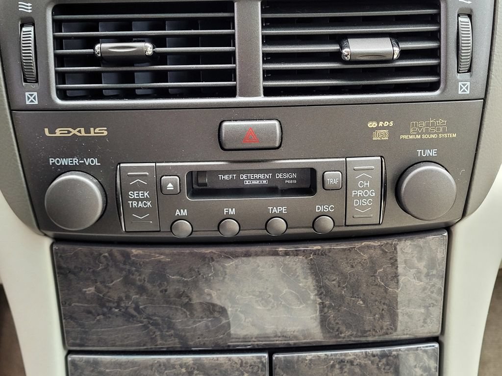 Used 2002 Lexus LS 430 RWD image 13