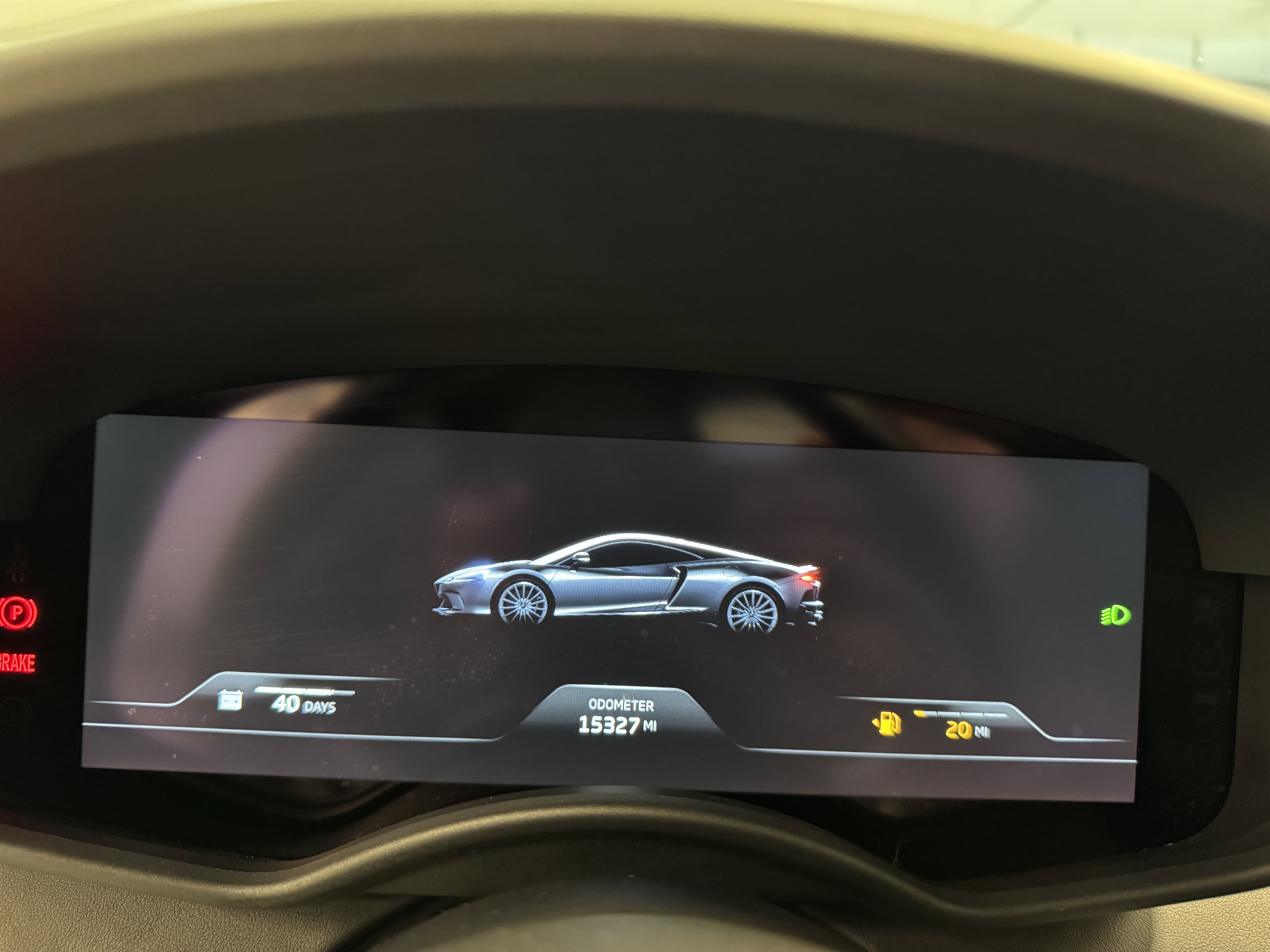 Used 2021 McLaren GT image 10