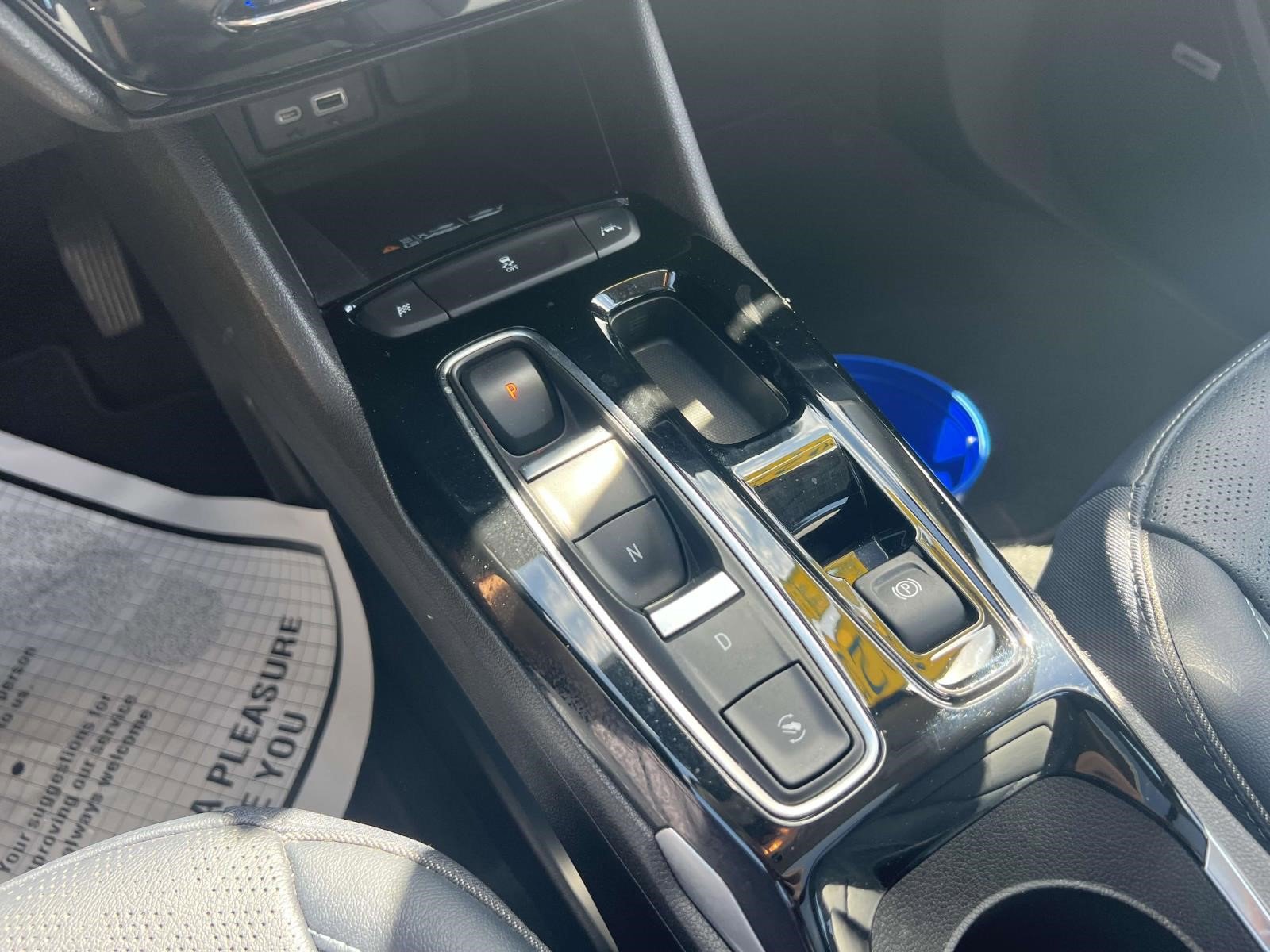 Certified 2022 Chevrolet Bolt EUV Premier w/ Sun & Sound Package image 3