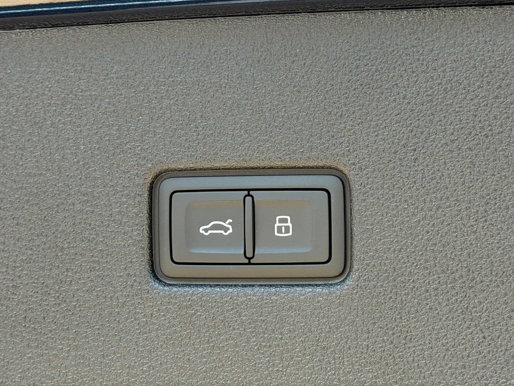 New 2026 Audi Q8 Premium Plus AWD/4WD image 13
