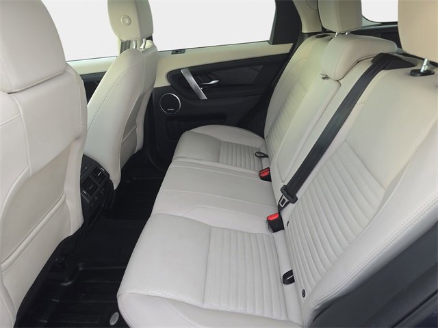 Used 2025 Land Rover Discovery Sport S image 14