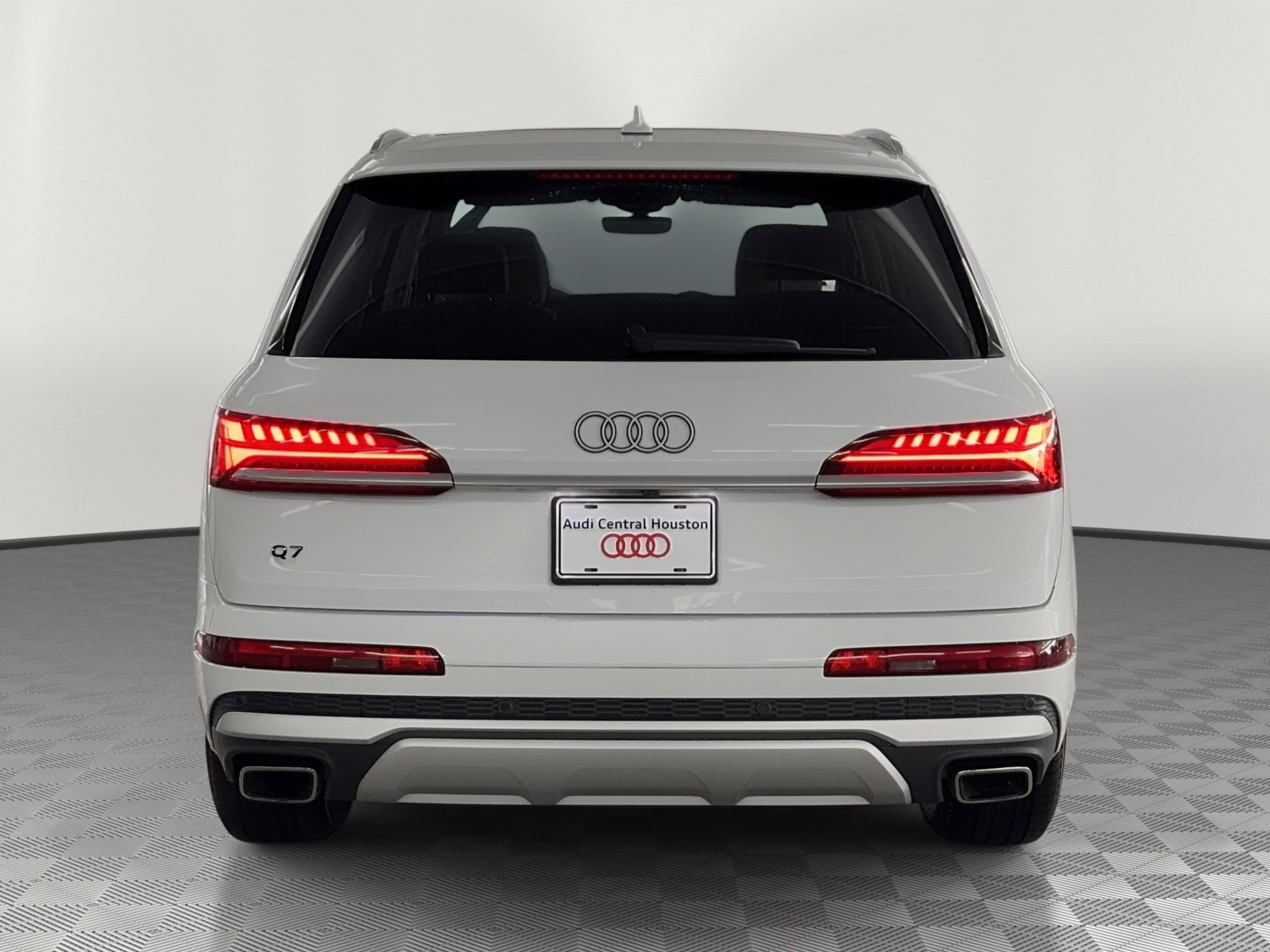 Used 2025 Audi Q7 3.0T Premium w/ Convenience Package image 10
