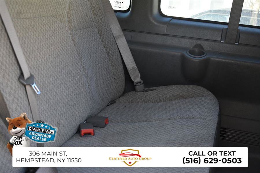 Used 2023 Chevrolet Express 3500 LT image 28