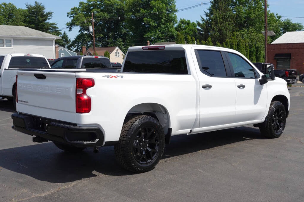Used 2024 Chevrolet Silverado 1500 W/T w/ WT Value Package AWD/4WD image 3