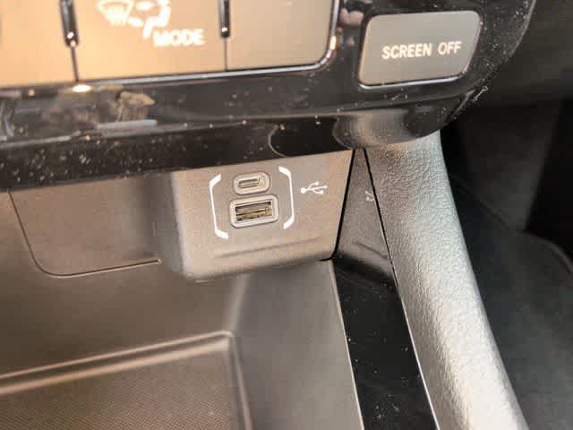 New 2026 Jeep Compass Latitude AWD/4WD image 30