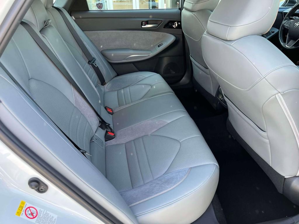Used 2019 Toyota Avalon XSE w/ All Weather Liner Package FWD image 18