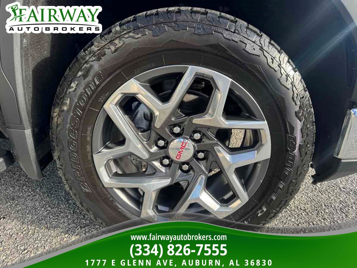 Used 2024 GMC Sierra 1500 SLT w/ SLT Premium Plus Package image 32