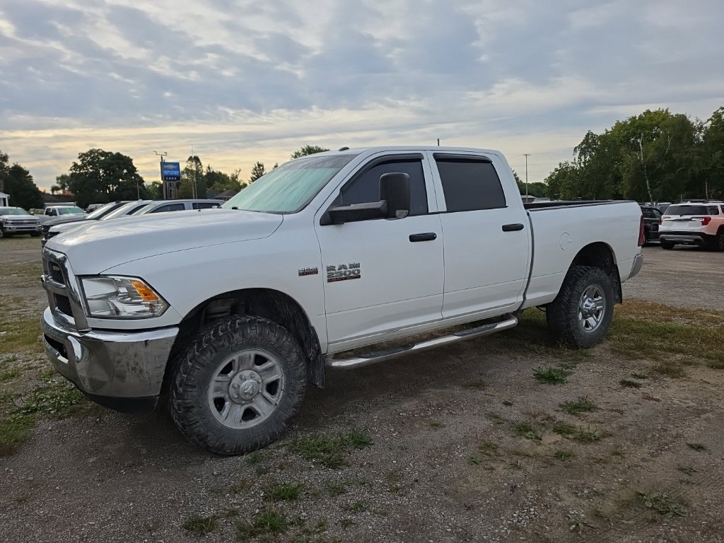 Used 2018 RAM 2500 Tradesman w/ Chrome Appearance Group AWD/4WD image 3