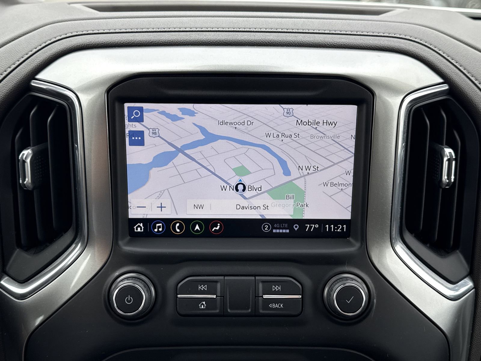 Used 2021 Chevrolet Silverado 1500 LTZ w/ LTZ Premium Package image 18