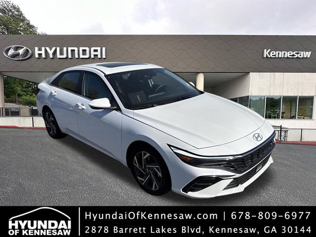 Used 2025 Hyundai Elantra SEL FWD image 1