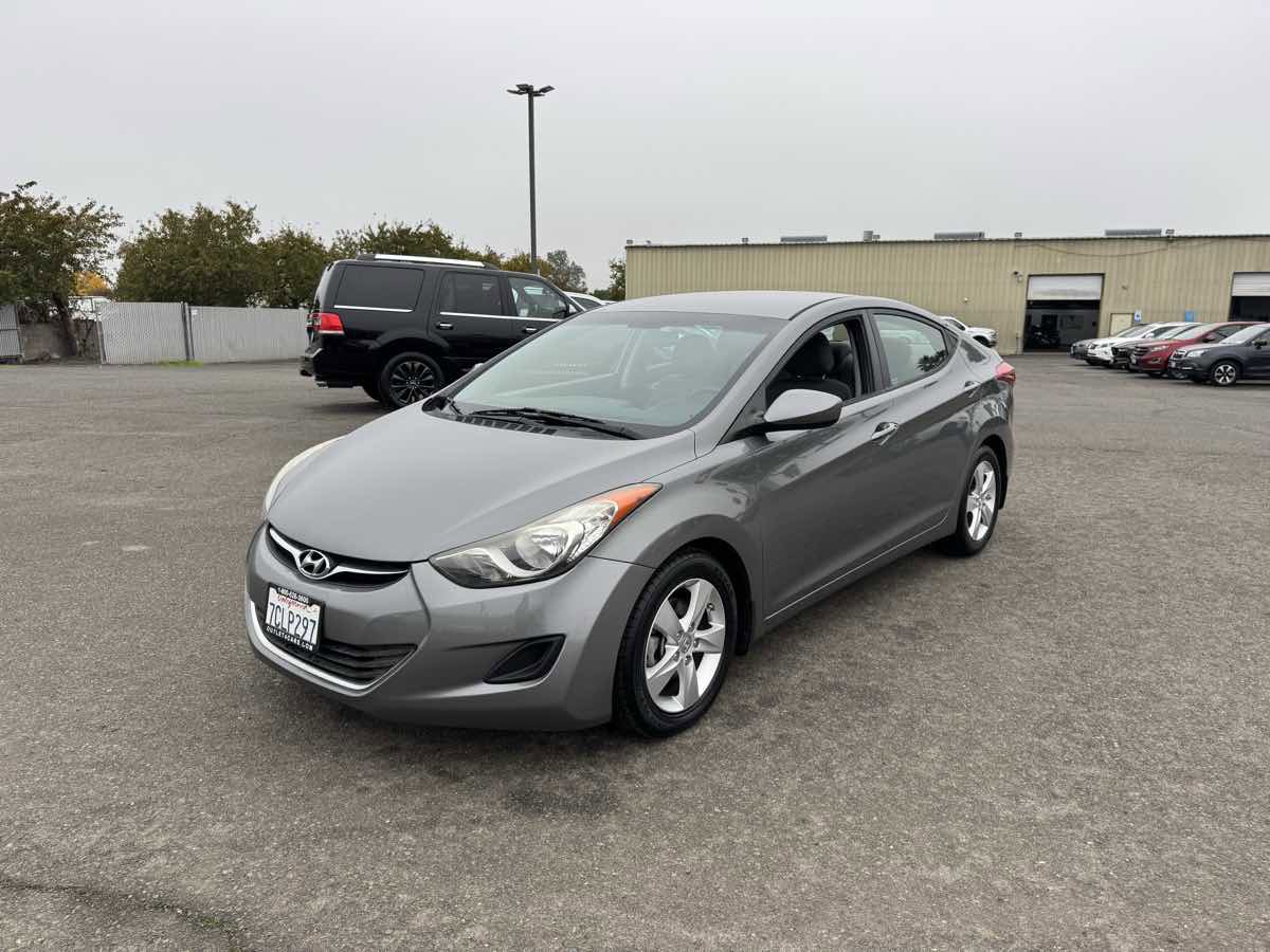 Used 2013 Hyundai Elantra GLS FWD image 5