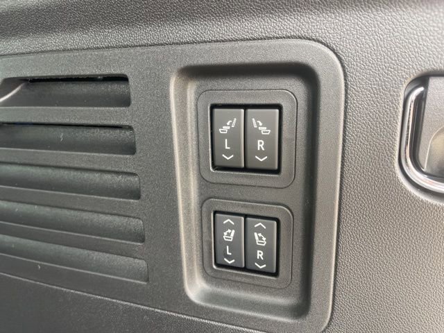 New 2026 Buick Enclave Sport Touring w/ Power Package FWD image 43