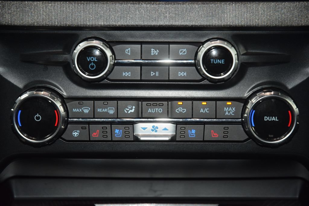Used 2024 Ford F250 Platinum AWD/4WD image 34