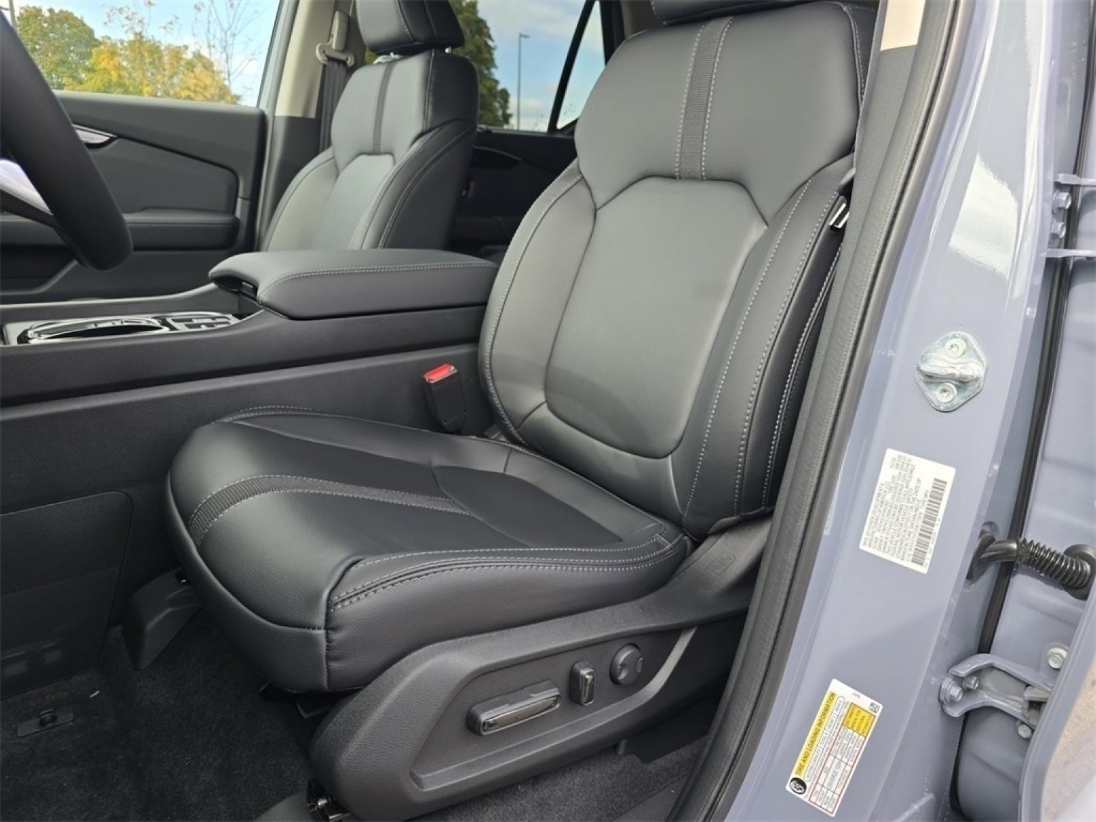 New 2025 Honda Pilot Touring image 27