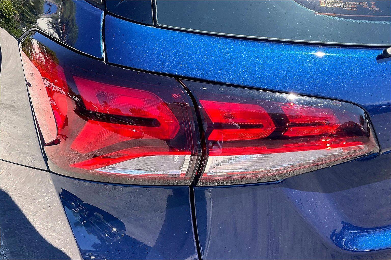 Used 2022 Chevrolet Equinox LS w/ Driver Confidence II Package image 22