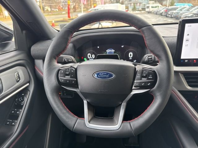 Certified 2025 Ford Explorer ST-Line AWD/4WD image 23