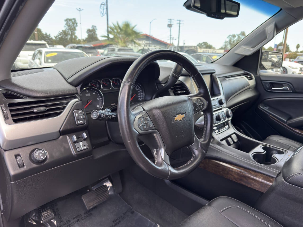 Used 2015 Chevrolet Tahoe LT RWD image 17