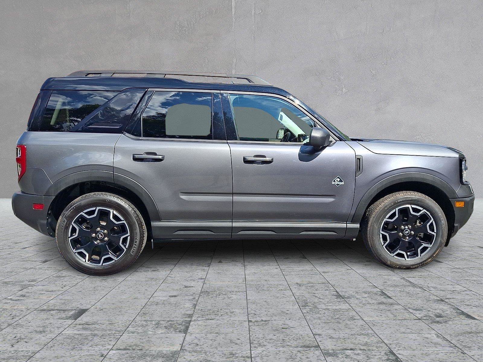 Used 2025 Ford Bronco Sport Outer Banks w/ Outer Banks Tech Package+ AWD/4WD image 7