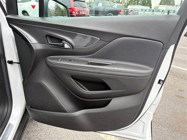 Used 2022 Buick Encore Preferred w/ Safety Package image 14