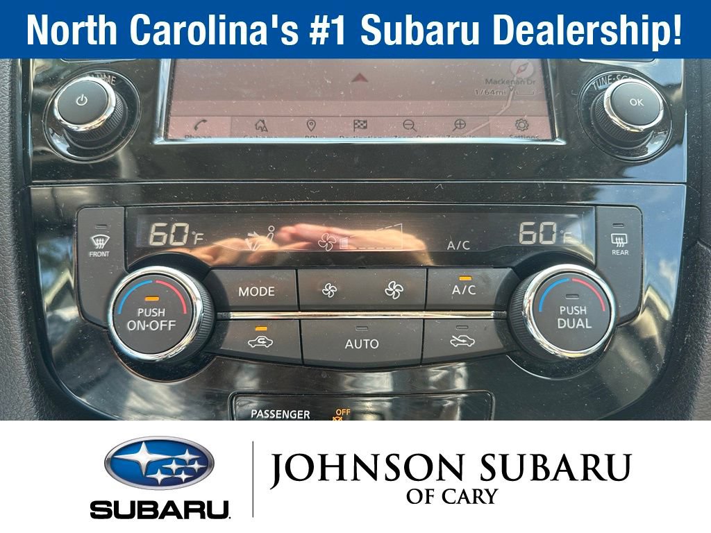 Used 2018 Nissan Rogue SV w/ Sun & Sound Touring Package FWD image 13